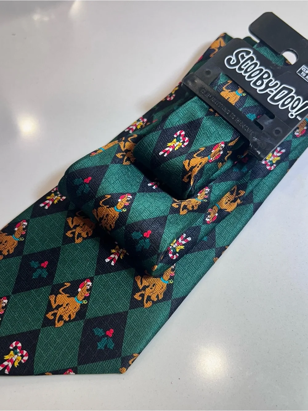 Scooby-Doo Christmas 100% Silk Holiday Necktie NWT